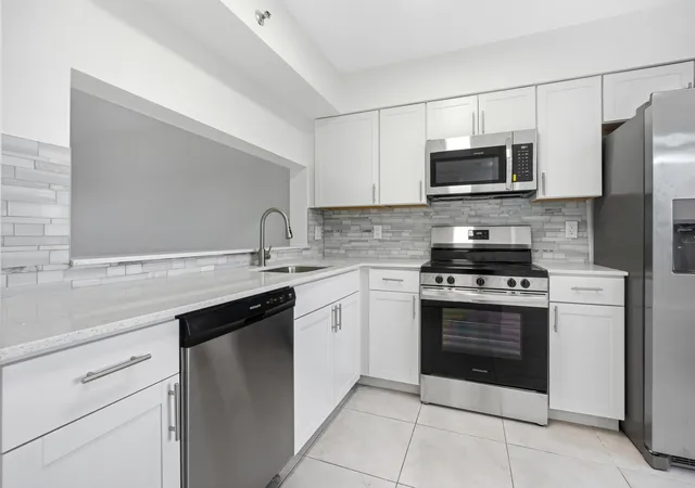 Homes for sale in Pompano Beach, FL | 2200 S Cypress Bend Dr #805, Pompano Beach, FL 33069 | MLS# F10525524
