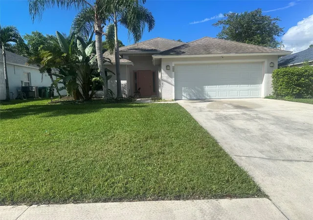 Homes for sale in Port St Lucie, FL | 296 Sw Panther Tr, Port St Lucie, FL 34953 | MLS# F10527372