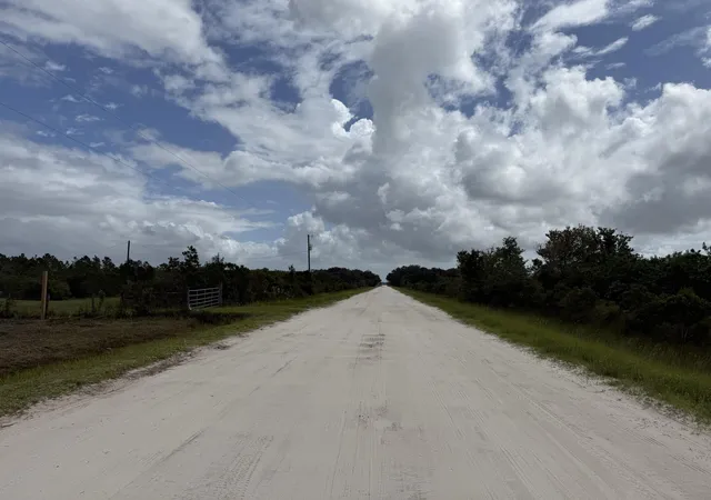 2nd image of 15723 Nw 304th St, Okeechobee, FL 34972 | MLS# R11125221