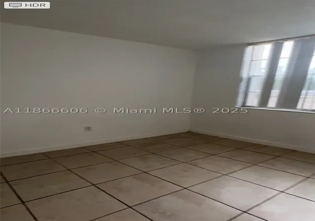 4th image of 498 Nw 165Th St Rd #D-101, Miami, FL 33169 | MLS# A11866606
