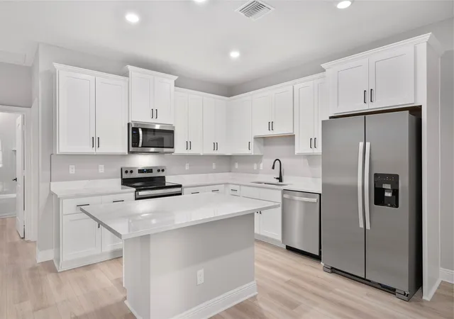 3rd image of 1709 Merriment Wy, Fort Pierce, FL 34947 | MLS# F10527522