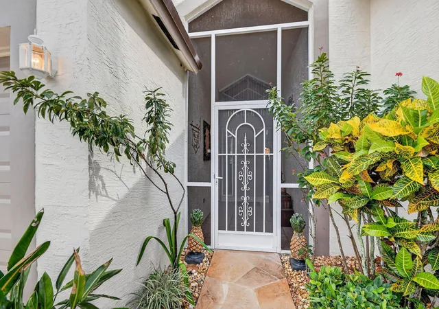 4th image of 2249 Soundings Ct, Greenacres, FL 33413 | MLS# R11125617