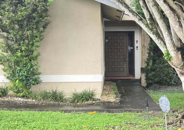 2nd image of 3771 Nw 73rd Wy, Coral Springs, FL 33065 | MLS# F10527615