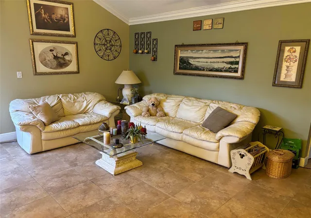 3rd image of 3771 Nw 73Rd Wy, Coral Springs, FL 33065 | MLS# F10527615