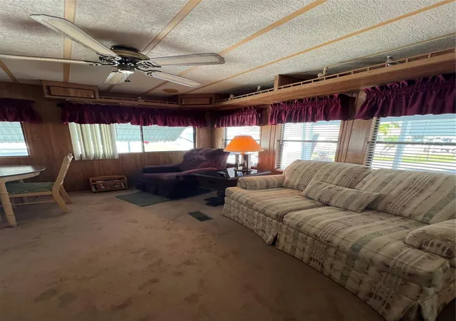 5th image of 6494 Se 54Th Ln, Okeechobee, FL 34974 | MLS# F10527751