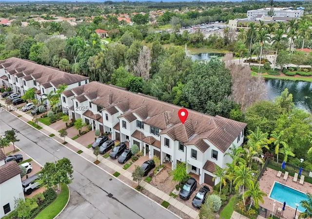 48th image of 136 Sw 185th Way, Pembroke Pines, FL 33029 | MLS# A11872402