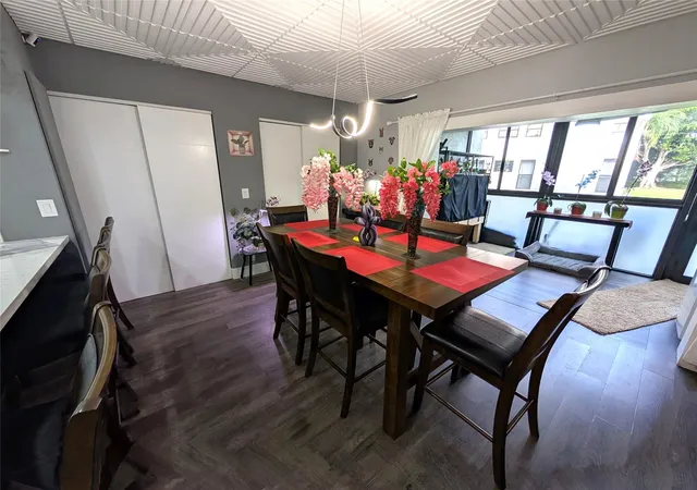 2nd image of 3155 Coral Hls Dr, Coral Springs, FL 33065
