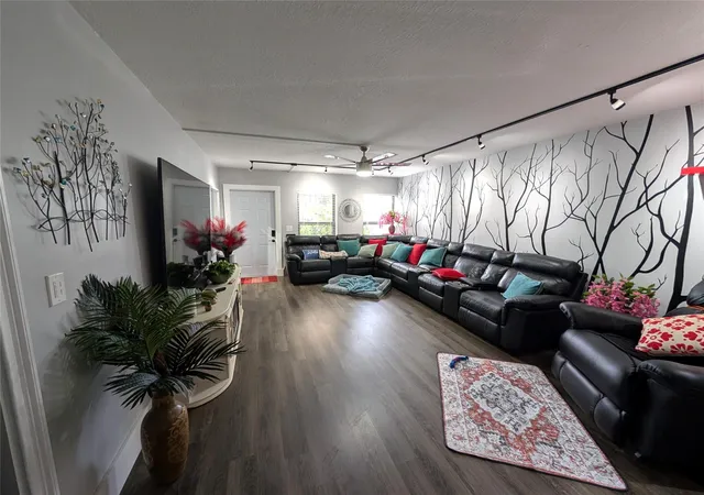 3rd image of 3155 Coral Hls Dr, Coral Springs, FL 33065