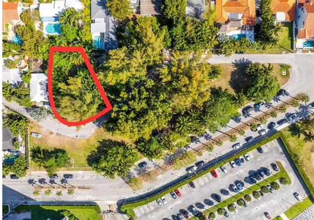 2nd image of 891 Ne 70th St, Miami, FL 33138 | MLS# A11884109