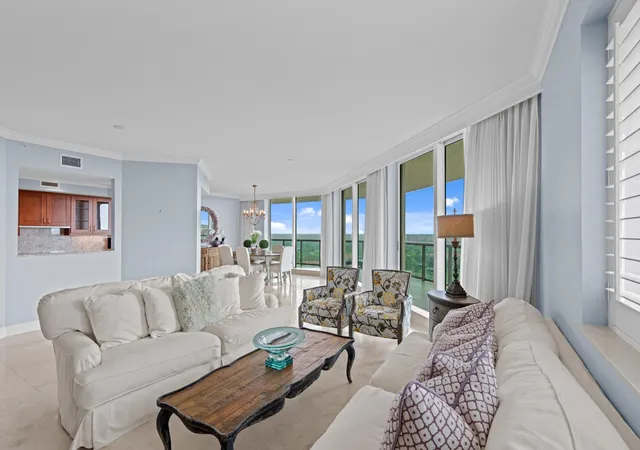 Homes for sale in Palm Beach Gardens, FL | 3630 Gdns Pkwy, Palm Beach Gardens, FL 33410