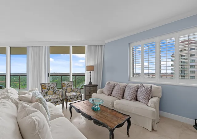 Homes for sale in Palm Beach Gardens, FL | 3630 Gdns Pkwy, Palm Beach Gardens, FL 33410