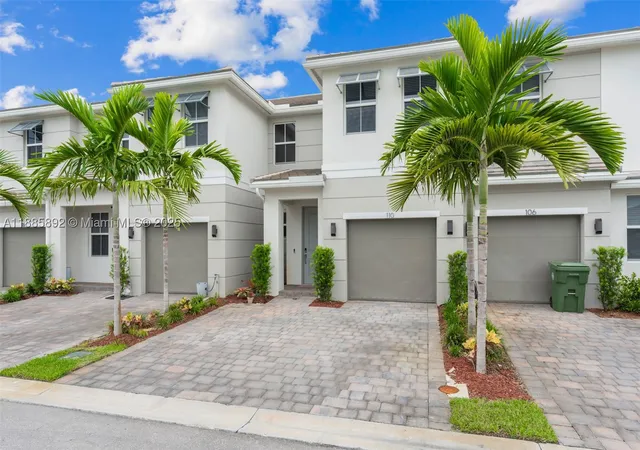 2nd image of 110 Sw 171st Way, Pembroke Pines, FL 33027 | MLS# A11885892