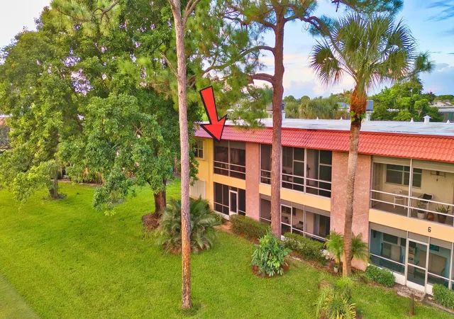 Homes for sale in Stuart, FL | 1911 Sw Palm City Rd #J, Stuart, FL 34994 | MLS# R11127585
