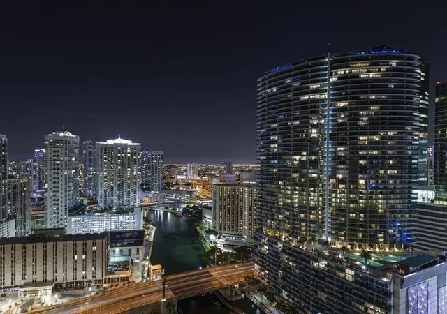 Homes for sale in Miami, FL | 465 Brickell Ave #2706, Miami, FL 33131 | MLS# F10529083