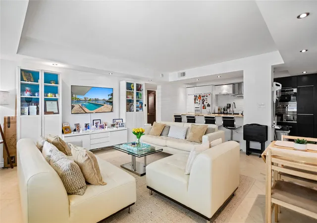 Homes for sale in Fort Lauderdale, FL | 2900 Ne 30th St #G-1, Fort Lauderdale, FL 33306 | MLS# F10529132