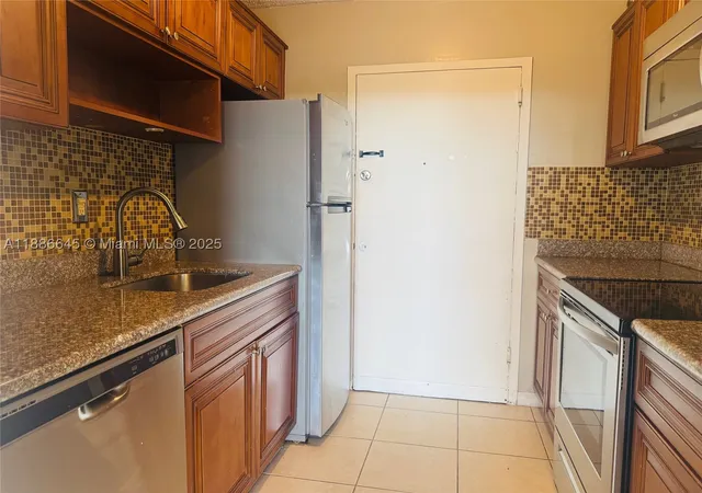 1st image of 2000 Ne 135Th St #403, North Miami, FL 33181 | MLS# A11886645