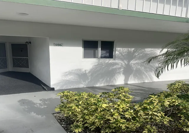 1st image of 2 Garden St #106m, Tequesta, FL 33469 | MLS# R11128385