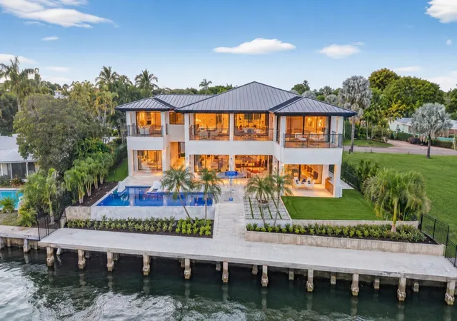 2nd image of 1918 Intracoastal Dr, Fort Lauderdale, FL 33305 | MLS# F10527273