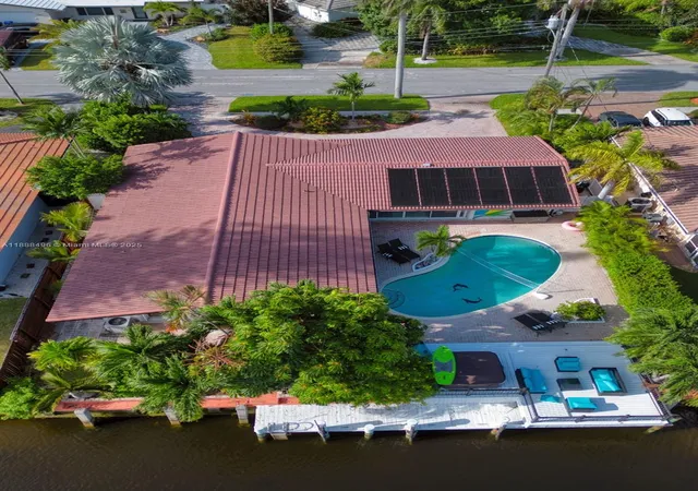 2nd image of 5830 Ne 14th Rd, Fort Lauderdale, FL 33334 | MLS# A11888496