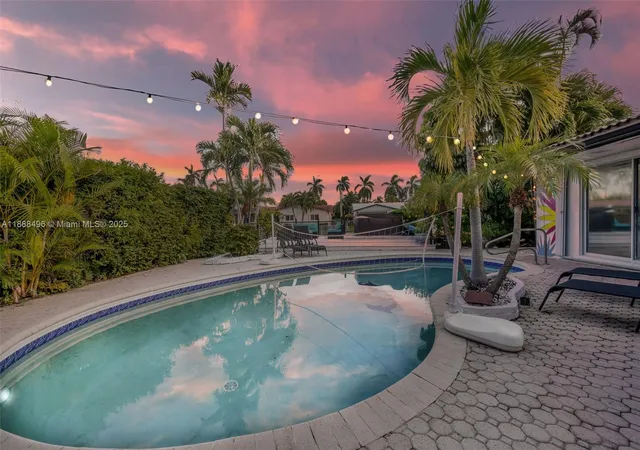 3rd image of 5830 Ne 14Th Rd, Fort Lauderdale, FL 33334 | MLS# A11888496