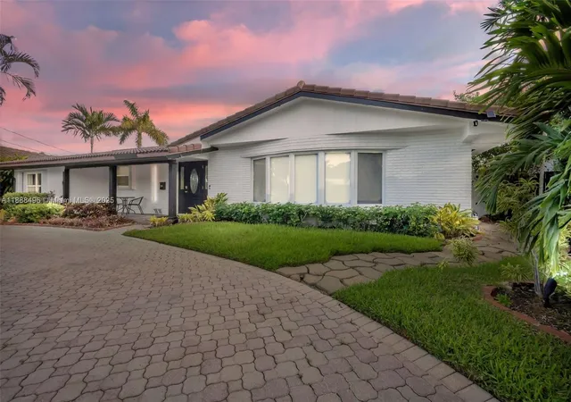 4th image of 5830 Ne 14Th Rd, Fort Lauderdale, FL 33334 | MLS# A11888496