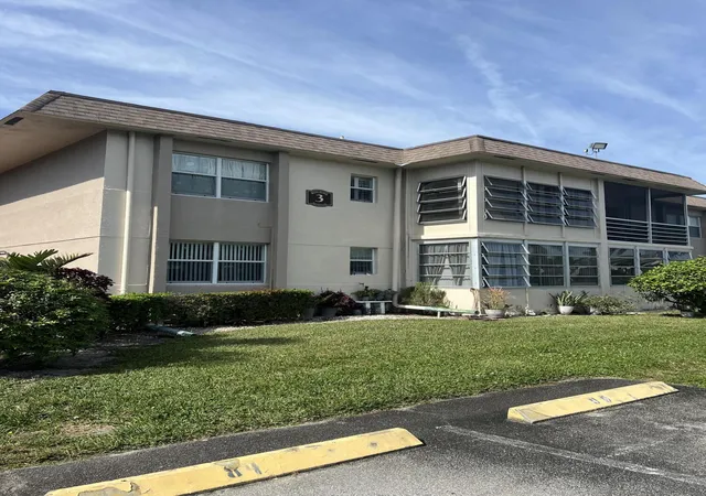 1st image of 504 Davis Rd #95, Palm Springs, FL 33461 | MLS# R11128675
