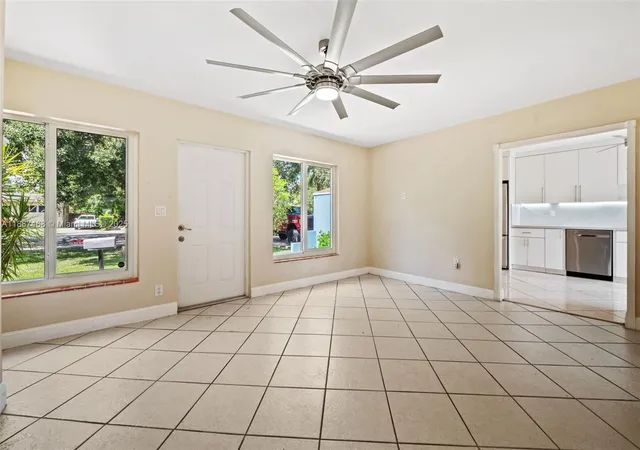 3rd image of 573 Palmetto Dr, Miami Springs, FL 33166 | MLS# A11887468