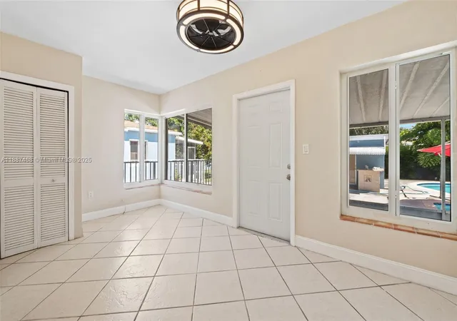 5th image of 573 Palmetto Dr, Miami Springs, FL 33166 | MLS# A11887468