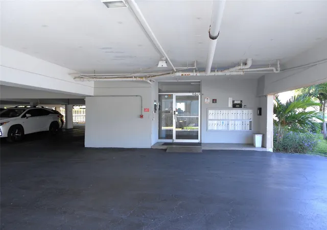 Homes for sale in Hollywood, FL | 2010 Fillmore St #303, Hollywood, FL 33020 | MLS# F10529674