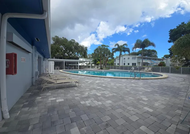 Homes for sale in Deerfield Beach, FL | 2010 Westbury F, Deerfield Beach, FL 33442 | Houzeo