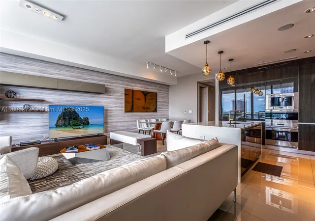 Photo 2 of Condo for sale at 3250 Ne 188Th St #603, Miami, FL 33180 | MLS# A11885273 | Listing updated on 2026-09-29