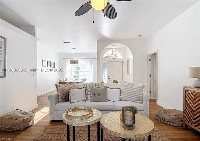 Photo 3 of Single family home for sale at 4991 Brixton Ct, Naples, FL 34104 | MLS# A11888653 | Listing updated on 2026-10-08