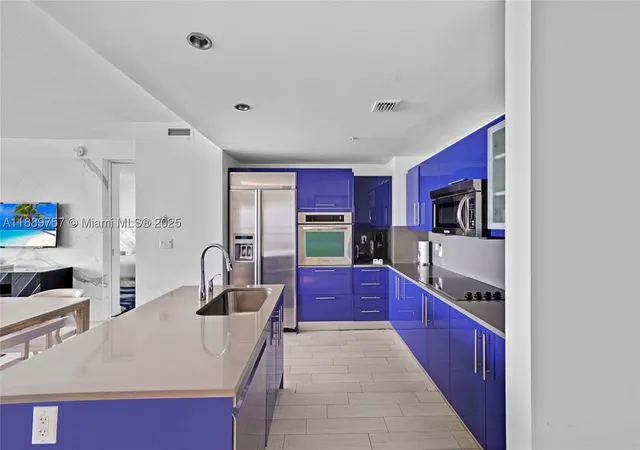 Photo 2 of Condo for sale at 3101 Bayshore Dr #1704, Fort Lauderdale, FL 33304 | MLS# A11889757 | Listing updated on 2026-09-30