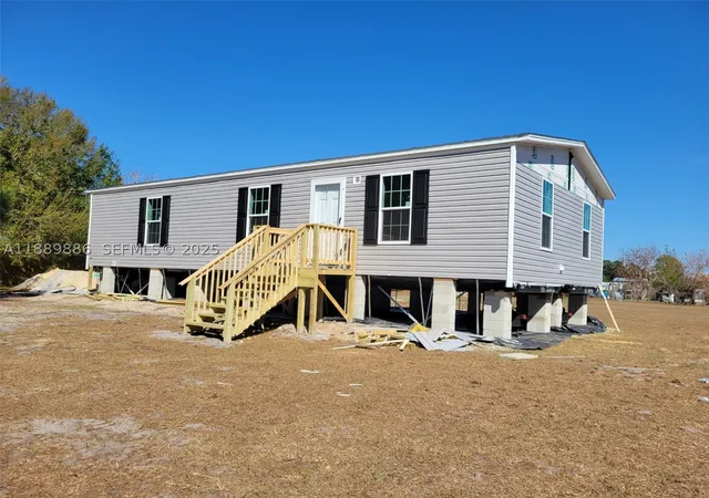2nd image of 357 Horse Club, Clewiston, FL 33440 | MLS# A11889886