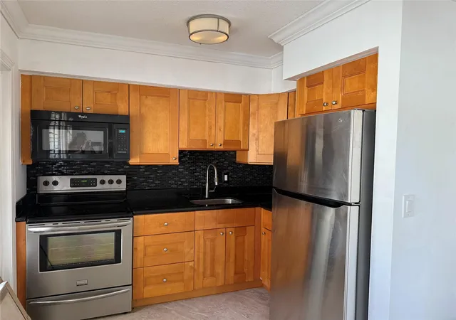 1st image of 2131 Ne 42nd Ct #202e, Lighthouse Point, FL 33064 | MLS# F10530004