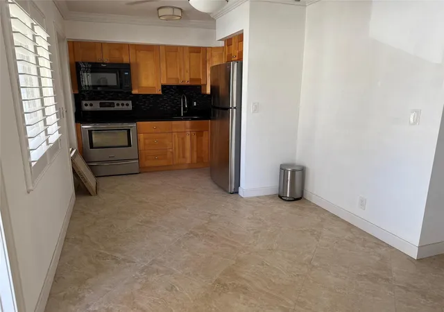 Homes for sale in Lighthouse Point, FL | 2131 Ne 42Nd Ct, Lighthouse Point, FL 33064