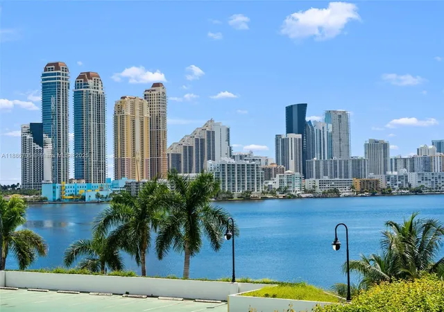 5th image of 3600 Mystic Pointe Dr #614, Aventura, FL 33180 | MLS# A11886705