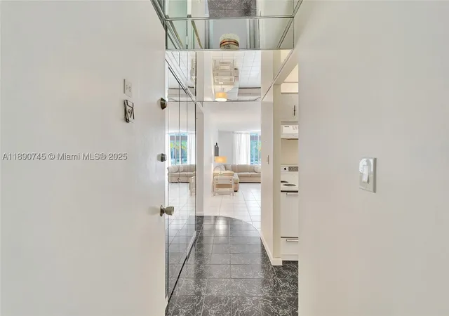 4th image of 501 E Dania Bch Blvd, Dania Beach, FL 33004