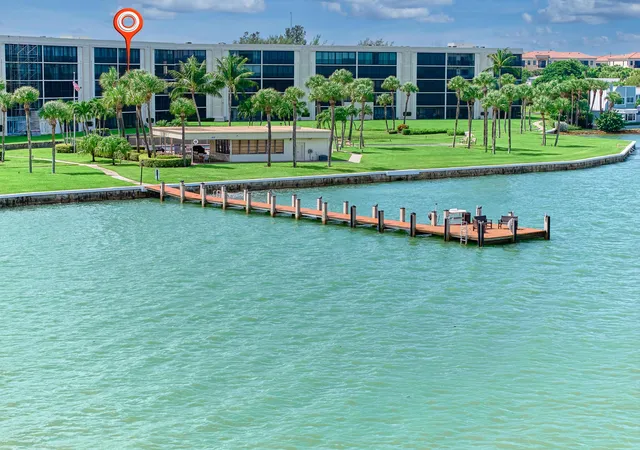 3rd image of 200 Intracoastal Pl, Jupiter, FL 33469
