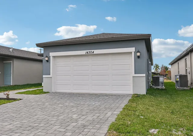 2nd image of 14304 Sw New Dawn Rd, ,, FL 34956 | MLS# R11129962