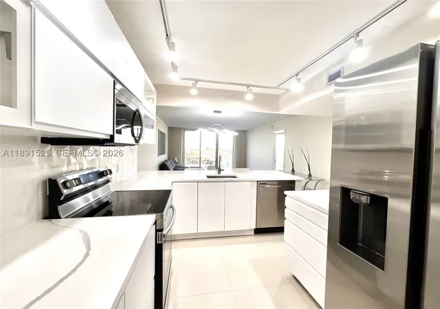 Photo 2 of Condo for sale at 800 Se 20th Ave #1109, Deerfield Beach, FL 33441 | MLS# A11891525 | Listing updated on 2026-08-22
