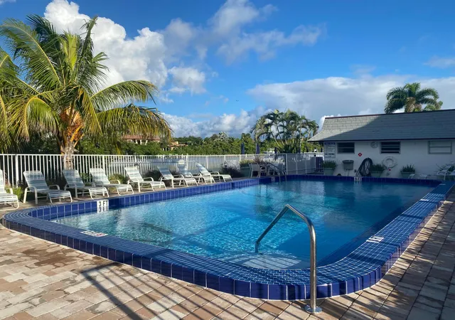 2nd image of 4201 S Ocean Blvd #K3, Palm Beach, FL 33480 | MLS# R11130382