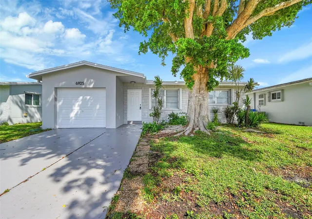 2nd image of 6925 Nw 11th St, Margate, FL 33063 | MLS# F10530649