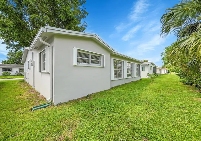 35th image of 6925 Nw 11th St, Margate, FL 33063 | MLS# F10530649