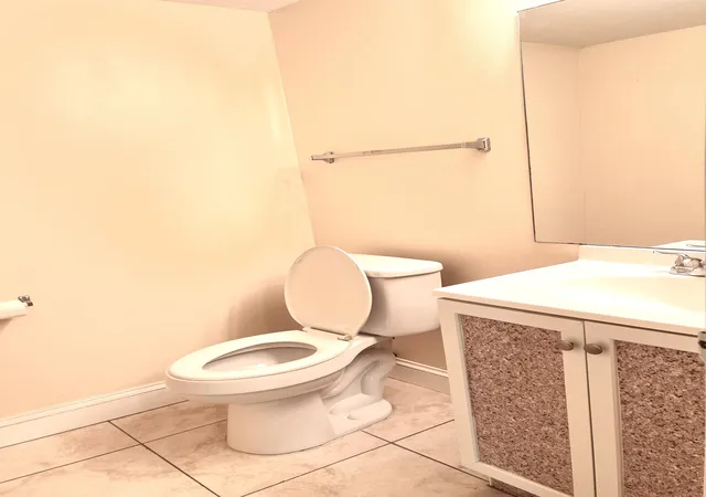 Homes for sale in West Palm Beach, FL | 2000 N Congress Avenue, West Palm Beach, FL 33401 | Houzeo