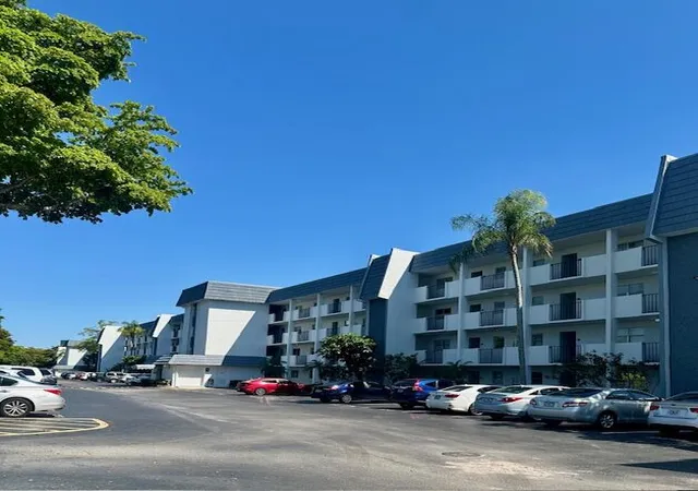 2nd image of 6080 Nw 44Th St, Lauderhill, FL 33319