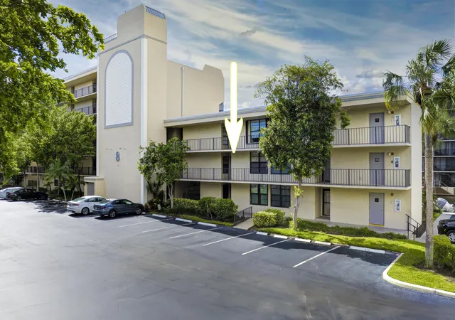 5th image of 8 Royal Palm Wy #2050, Boca Raton, FL 33432 | MLS# R11131522
