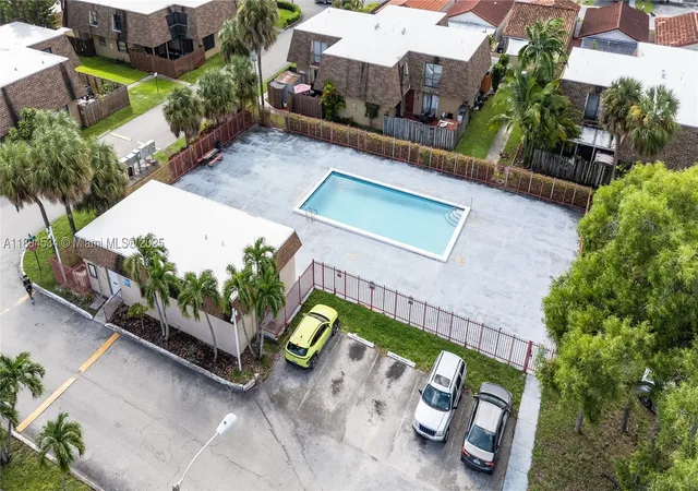 Homes for sale in Hialeah, FL | 2450 W 67th Pl #13-12, Hialeah, FL 33016 | MLS# A11894534