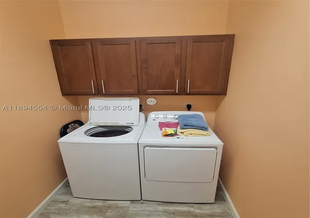 13th image of 11484 Sw Lake Park Dr, Port Saint Lucie, FL 34987 | MLS# A11894554