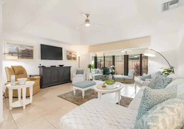 Homes for sale in North Palm Beach, FL | 11341 Briarwood Pl, North Palm Beach, FL 33408 | MLS# R11132218